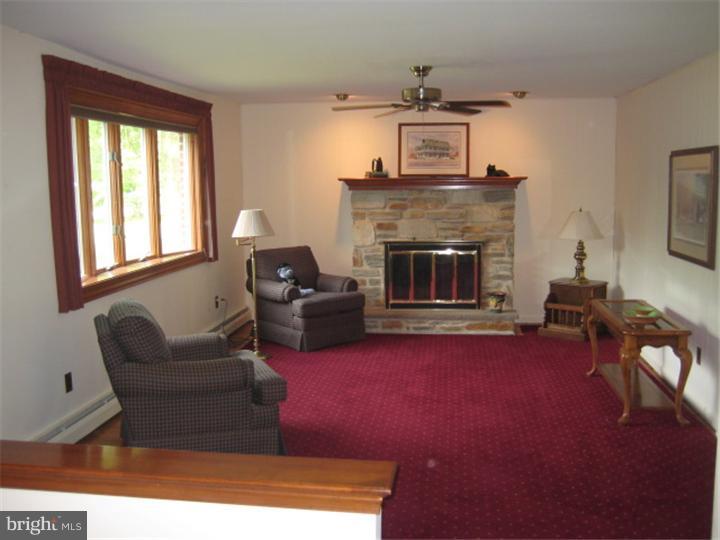 313 Pineville Road Newtown, PA 18940 - Photo 8 of 22 Family Room
