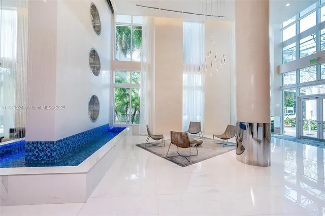 $4,500 | 41 Southeast 5th Street, Unit 1508, Miami, FL 33131