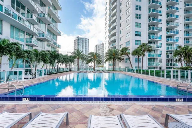 $4,500 | 41 Southeast 5th Street, Unit 1508, Miami, FL 33131