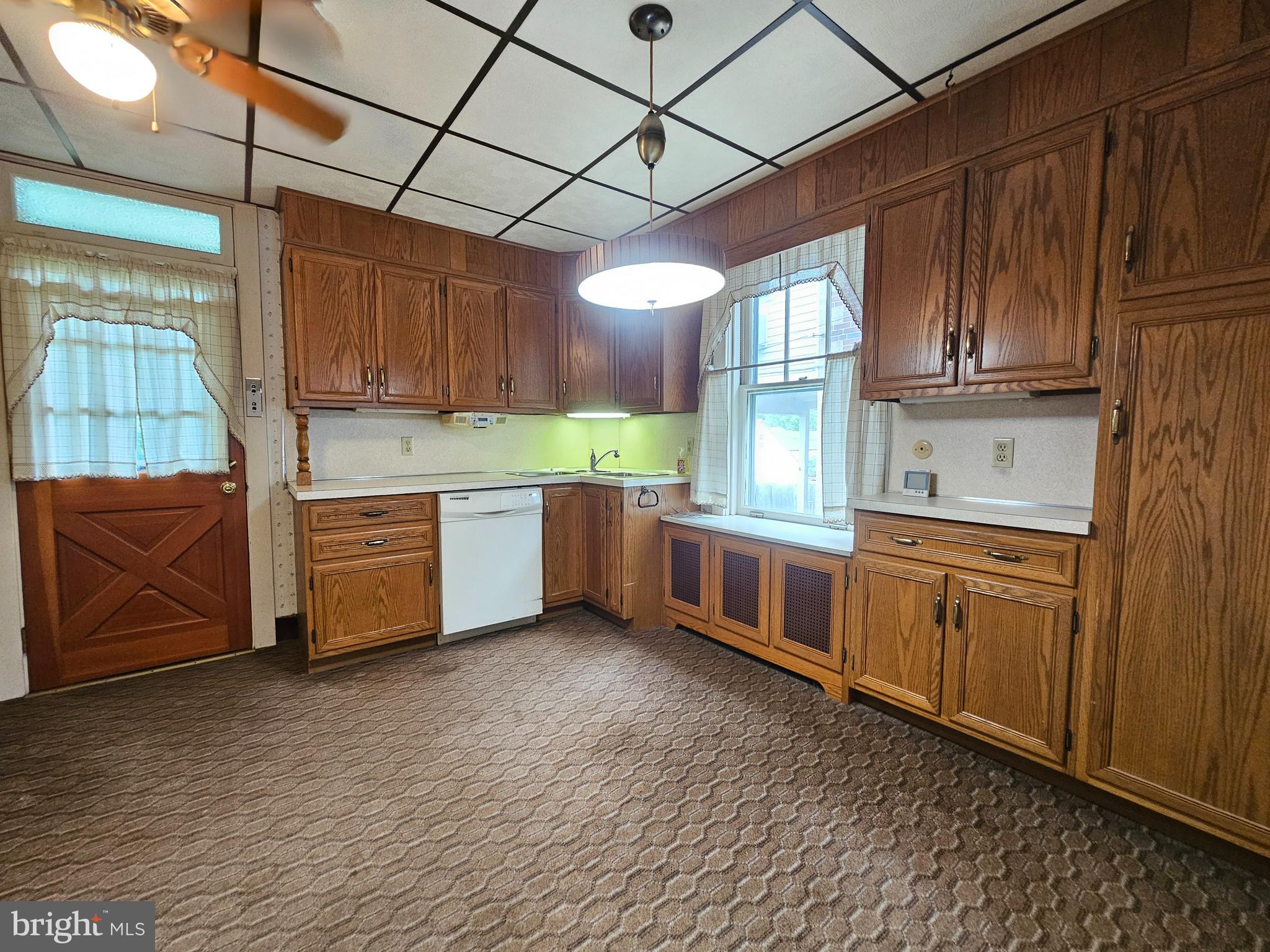 406 State Street Reading, PA 19607 - Photo 5 of 28 Gallery Image 5