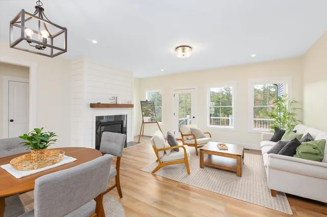 $669,000 | 49 Roberts Drive, Unit 23, Jaffrey, NH 03452