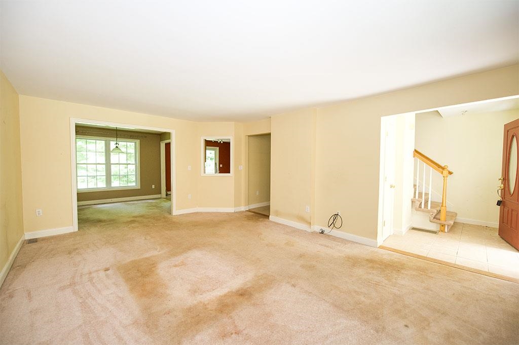 86 Hunt Road, Unit B Kingston, NH 03848 - Photo 9 of 33 Gallery Image 9