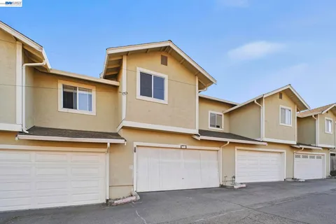 $695,000 | 20139 Anita Avenue, Castro Valley, CA 94546