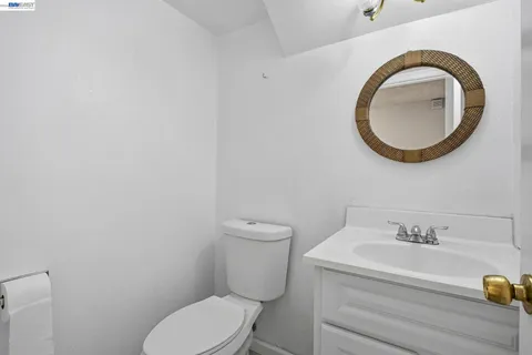 $695,000 | 20139 Anita Avenue, Castro Valley, CA 94546