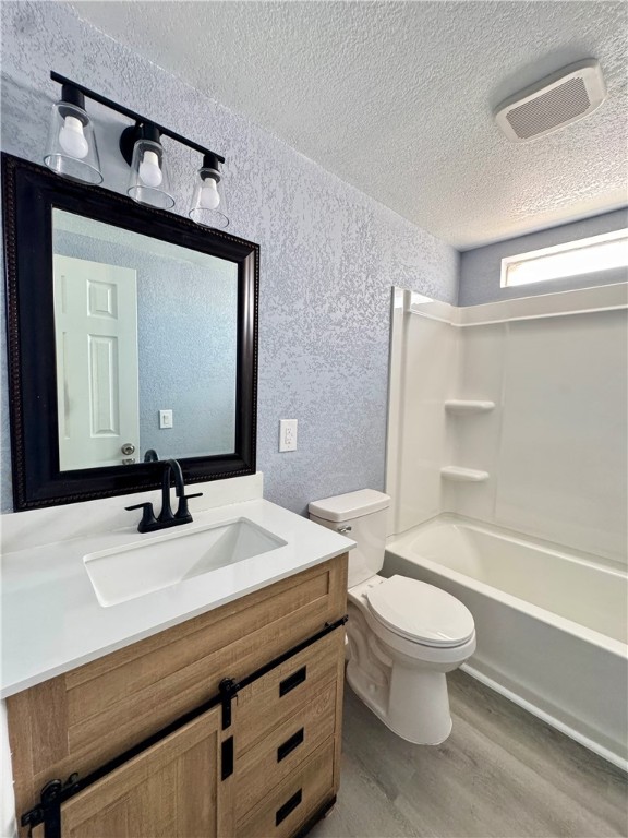 1712 Toro Road Bullhead City, AZ 86442 - Photo 29 of 46 Bathroom