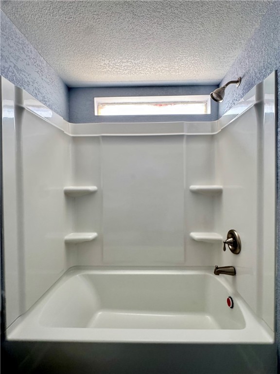 1712 Toro Road Bullhead City, AZ 86442 - Photo 30 of 46 Bathroom