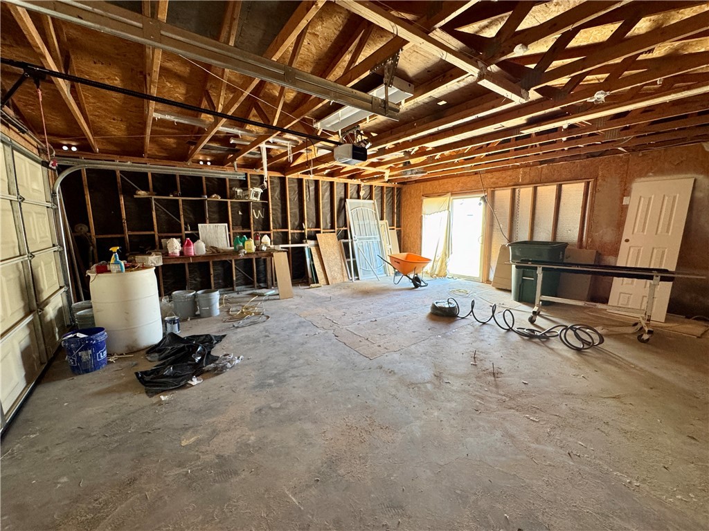 1712 Toro Road Bullhead City, AZ 86442 - Photo 41 of 46 Garage