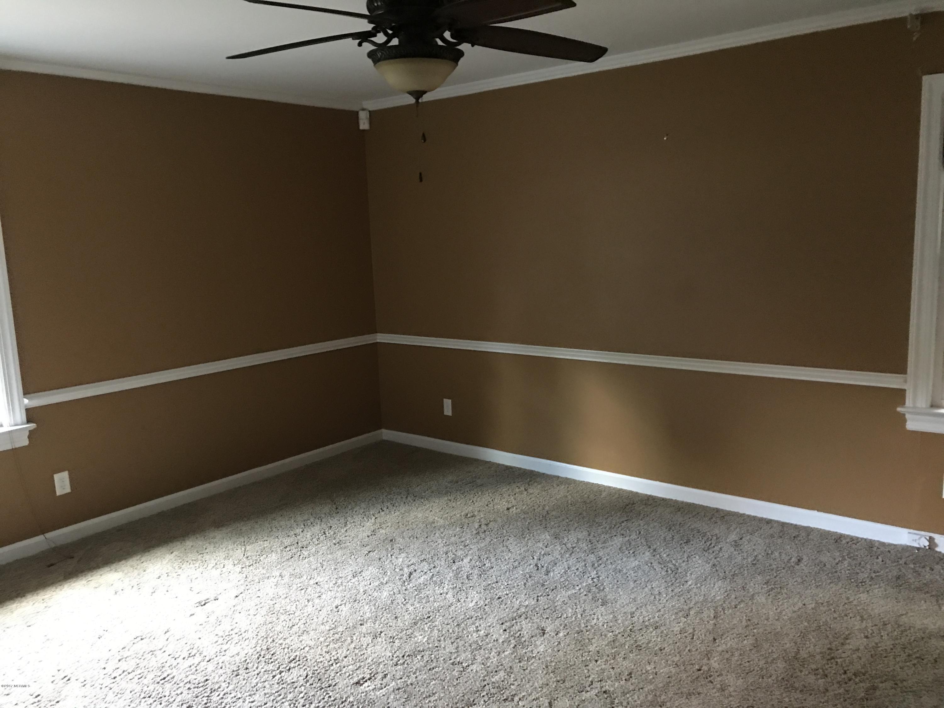2105 Emerson Road Kinston, NC 28504 - Photo 11 of 19 Master Bedroom