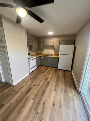 $230,000 | 21 Southeast 130 Road, Warrensburg, MO 64093