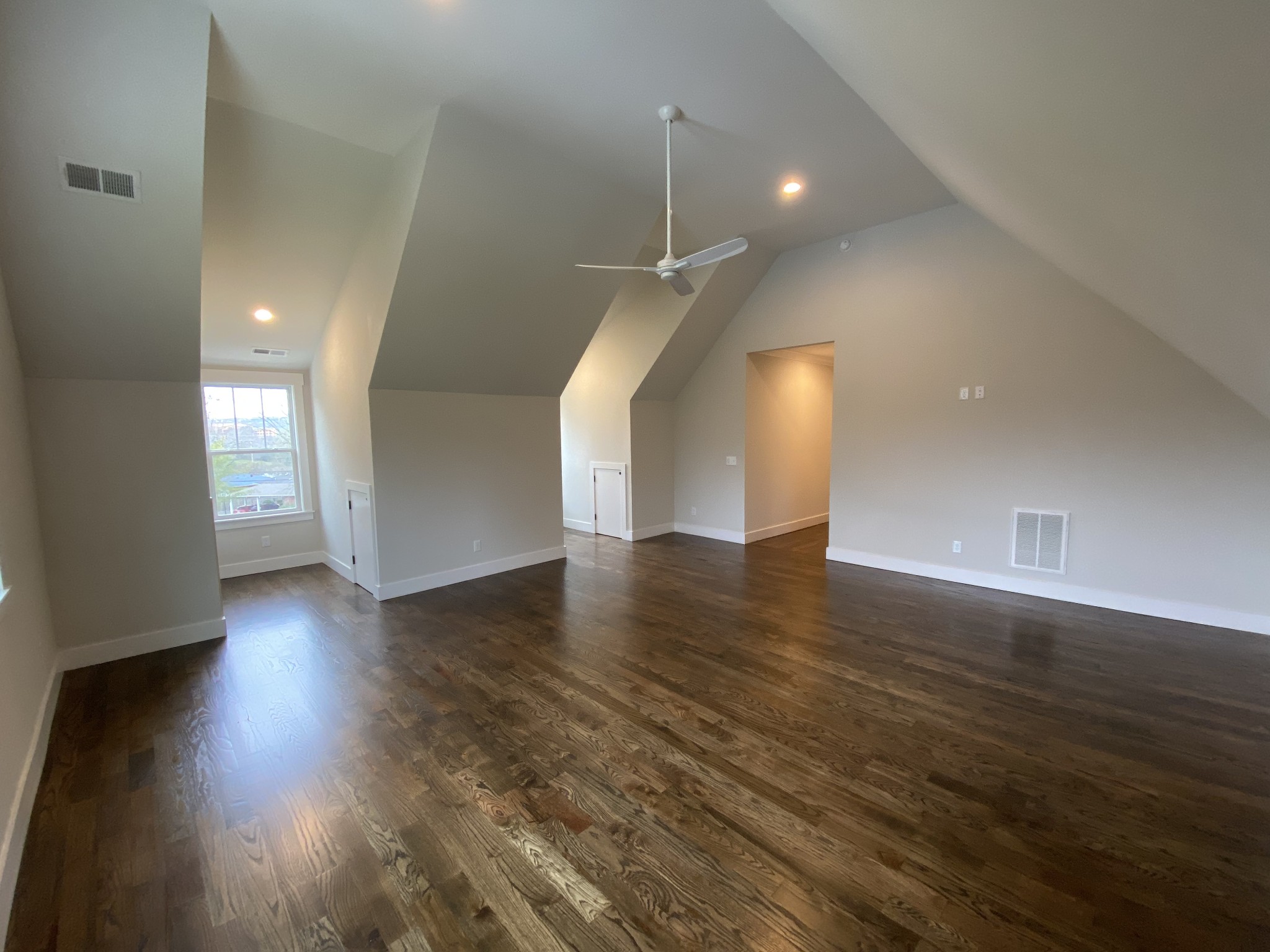 1128 Sparta Road Nashville, TN 37205 - Photo 3 of 24 Gallery Image 3