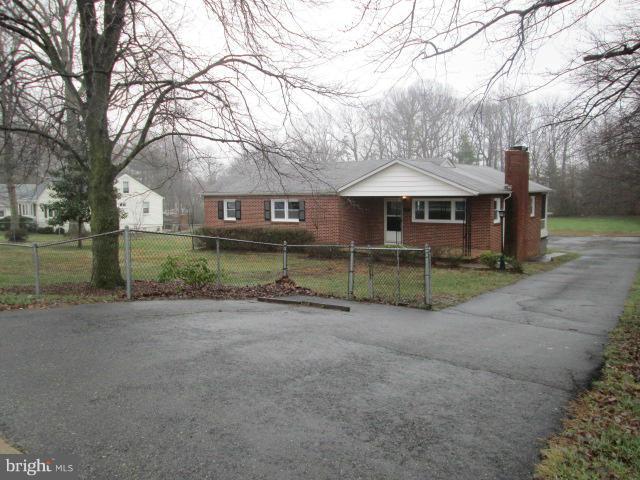 8741 Pohick Road Springfield, VA 22153 - Photo 27 of 30 Tons of parking!!