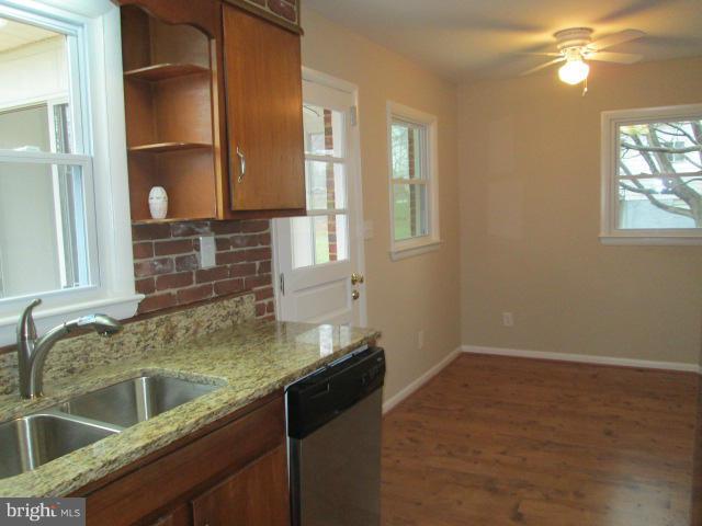 8741 Pohick Road Springfield, VA 22153 - Photo 10 of 30 Kitchen opens to back porch!