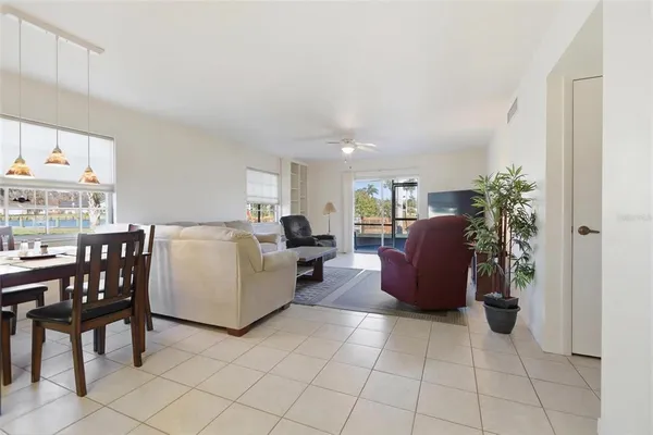 $265,000 | 1640 Juno Trail, Unit 101H, Astor, FL 32102