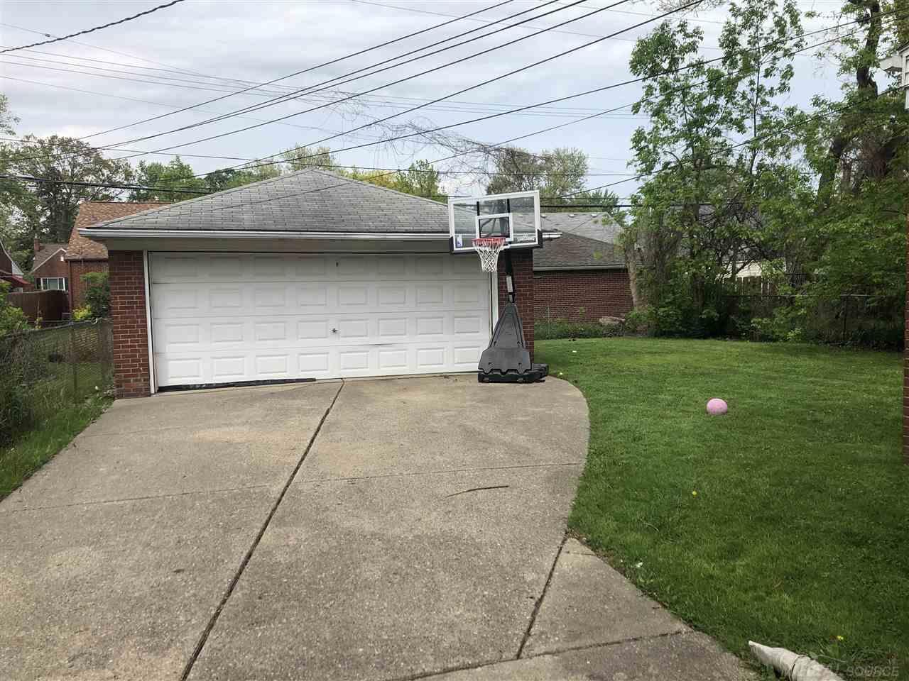 2062-64 Vernier Road Grosse Pointe Woods, MI 48236 - Photo 6 of 6