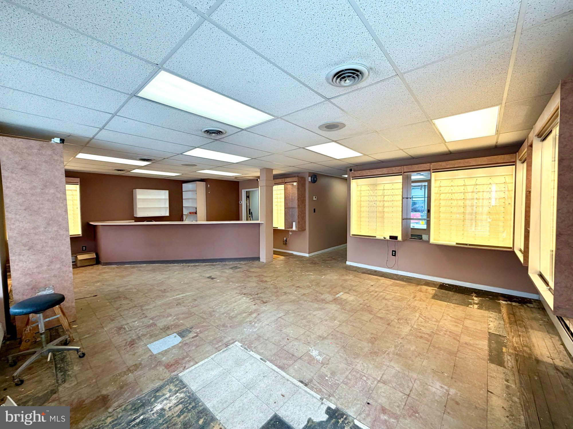 1135 Light Street Baltimore, MD 21230 - Photo 4 of 41 a view of an empty room