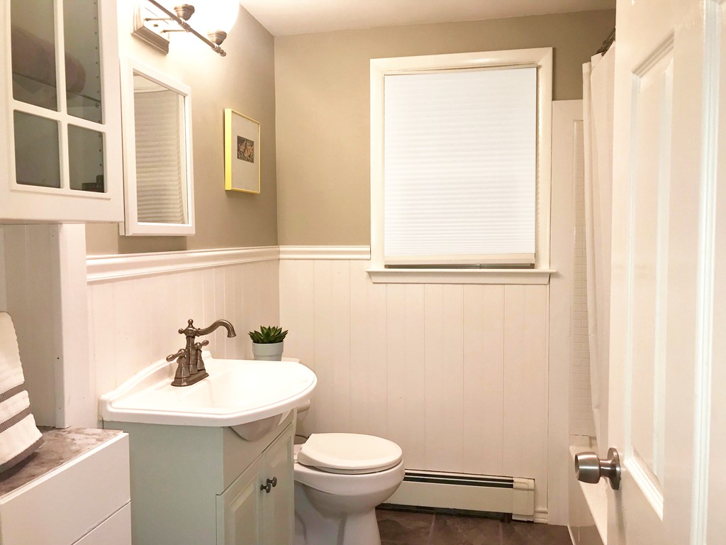 11 Daniels Road Framingham, MA 01701 - Photo 10 of 18 Gallery Image 10