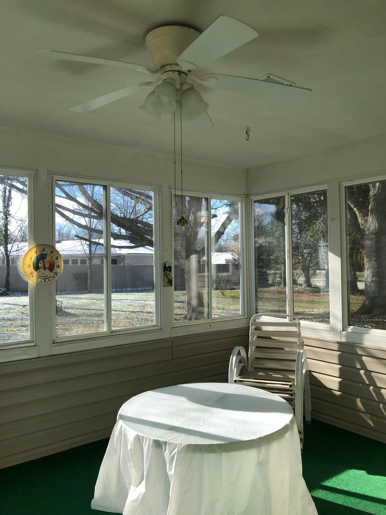1667 Marion-Edison Road Marion, OH 43302 - Photo 5 of 20 3 Seasons Room