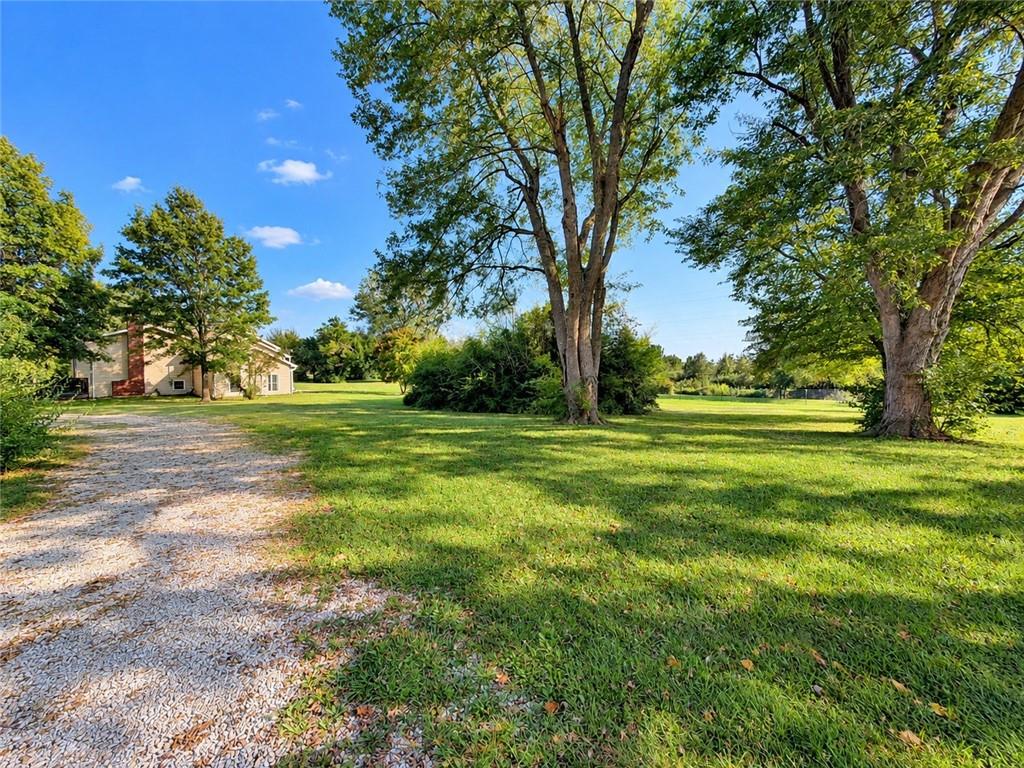 1904 Northeast 85th Road Warrensburg, MO 64093 - Photo 4 of 32 Gallery Image 4