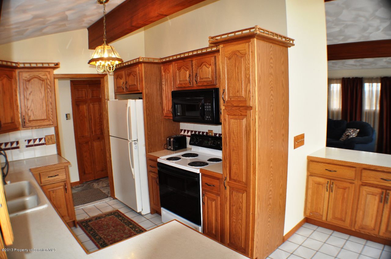 201 T Rt 358 Moscow, PA 18444 - Photo 11 of 44 Gallery Image 11