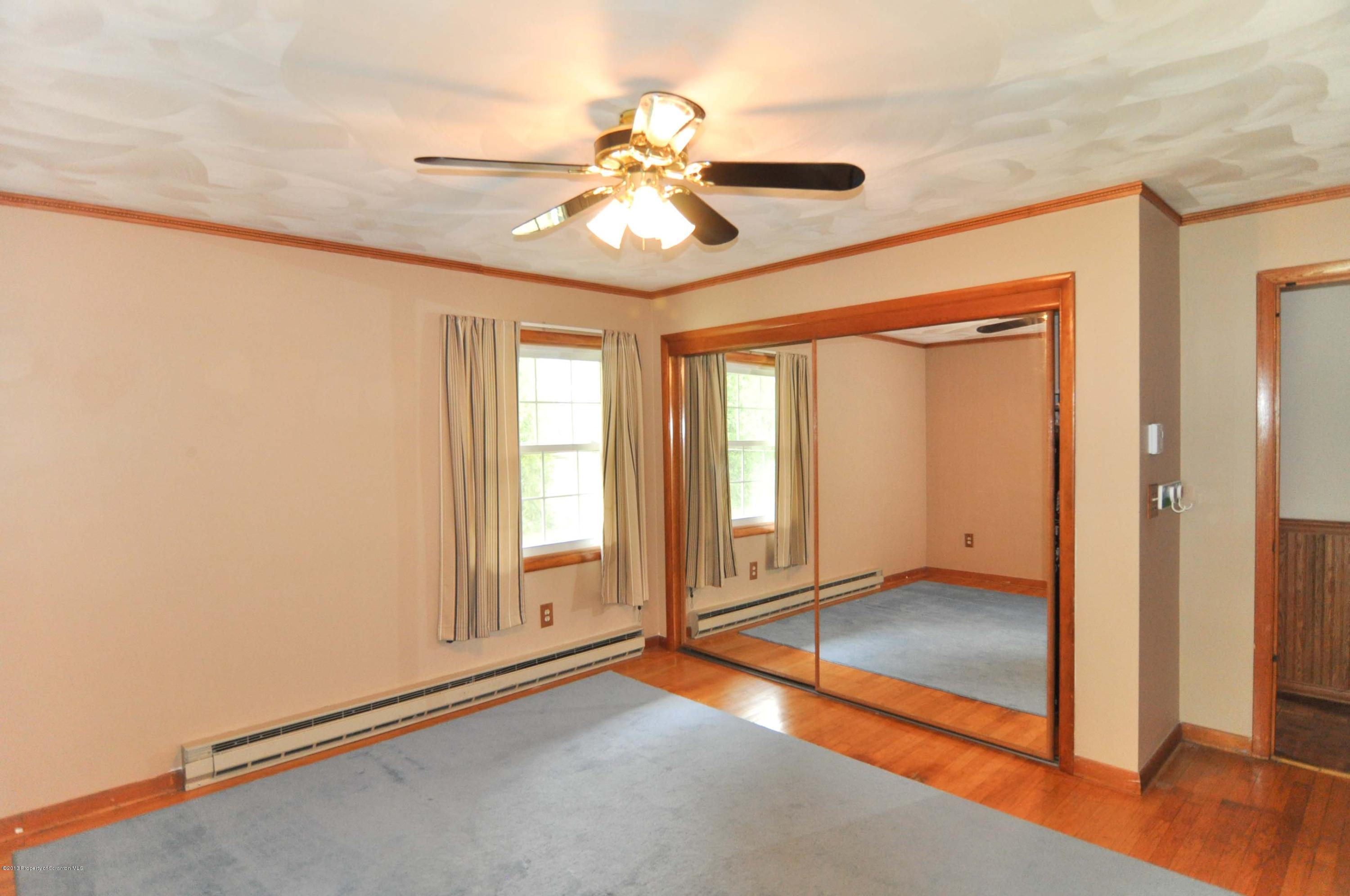 201 T Rt 358 Moscow, PA 18444 - Photo 19 of 44 Gallery Image 19