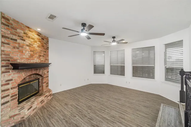 $400,000 | 547 Pompano Street, Bayou Vista, TX 77563