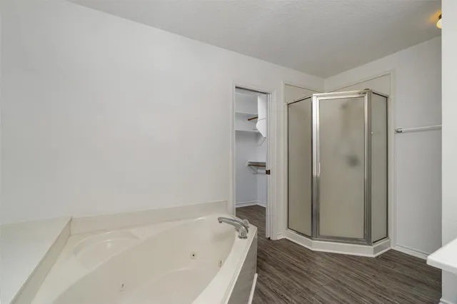 $400,000 | 547 Pompano Street, Bayou Vista, TX 77563