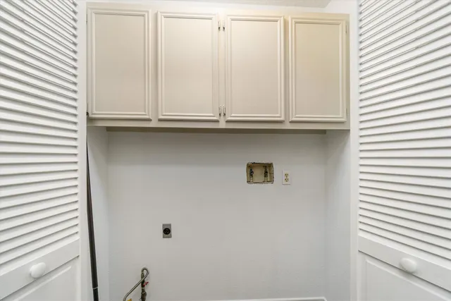 $400,000 | 547 Pompano Street, Bayou Vista, TX 77563