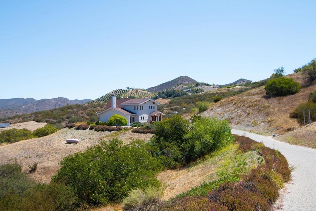 2670 Vista Del Rio Fallbrook, CA 92028 - Photo 24 of 24