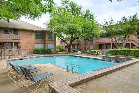 $185,000 | 10556 High Hollows Drive, Unit 239, Dallas, TX 75230