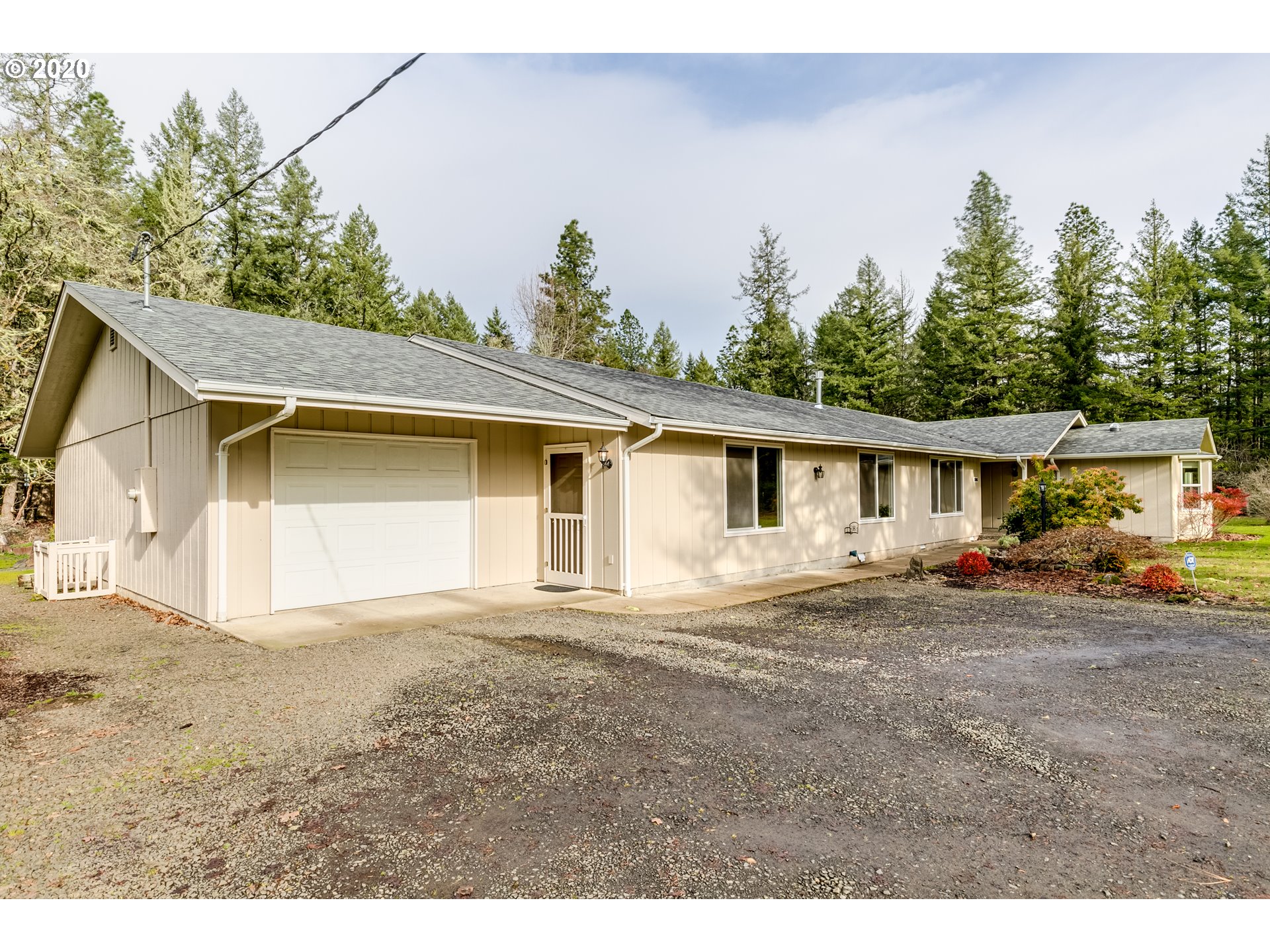 25445 Perkins Road Veneta, OR 97487 - Photo 2 of 32 Gallery Image 2