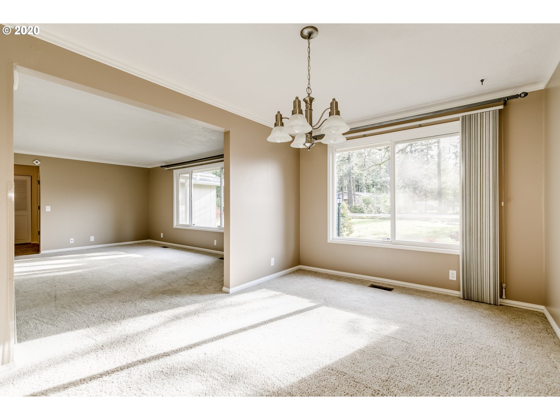 25445 Perkins Road Veneta, OR 97487 - Photo 4 of 32 Gallery Image 4