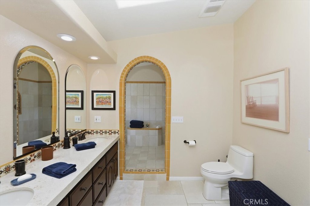 34575 Sycamore Springs Road Hemet, CA 92544 - Photo 24 of 65 Primary spa bath