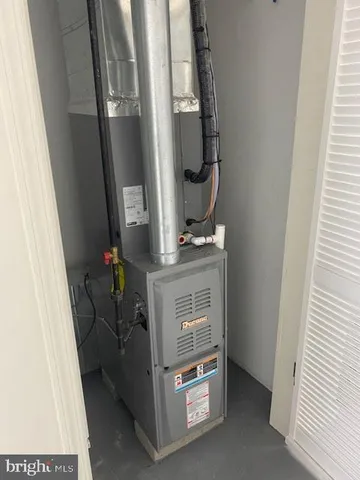 $6,000 | 239 Bernard Street, Trenton, NJ 08618