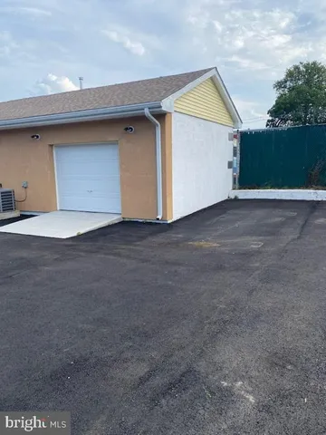 $6,000 | 239 Bernard Street, Trenton, NJ 08618