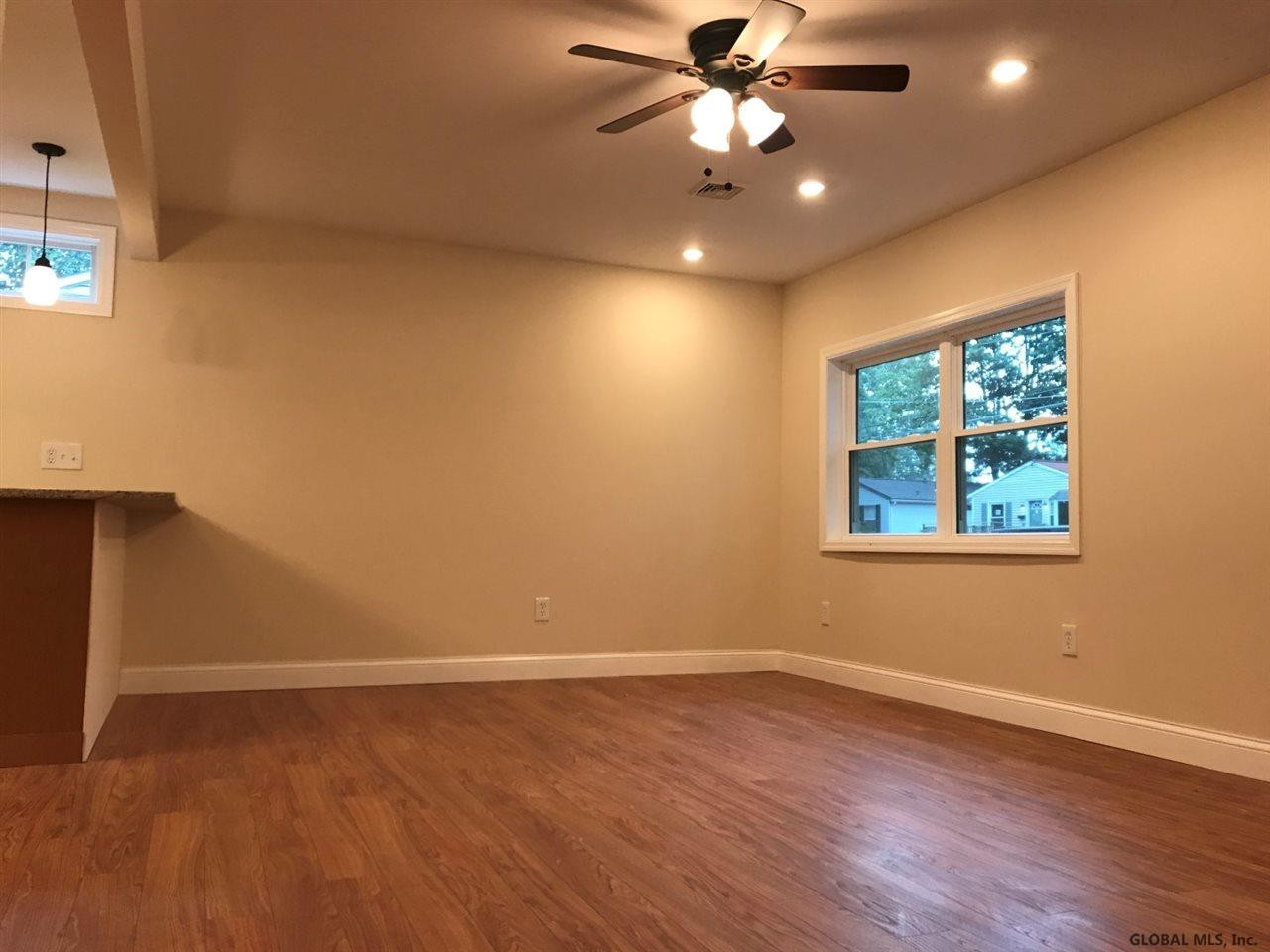 427 Chiswell Road Schenectady, NY 12304 - Photo 22 of 25 Photo 22