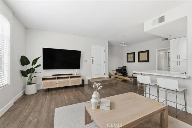 $445,000 | 7120 La Tijera Boulevard, Unit D101, Los Angeles, CA 90045
