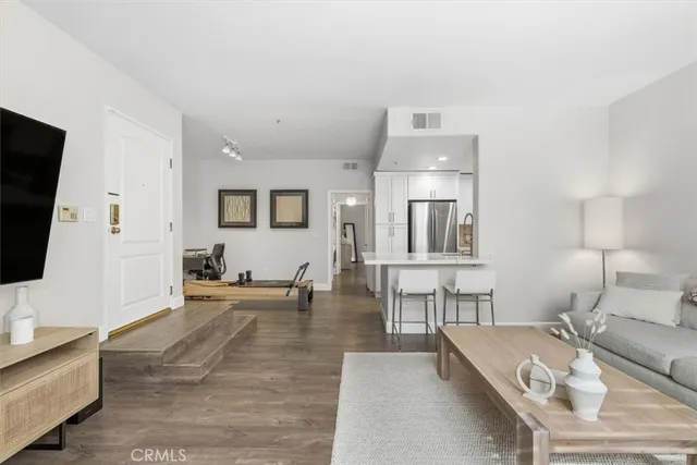 $445,000 | 7120 La Tijera Boulevard, Unit D101, Los Angeles, CA 90045