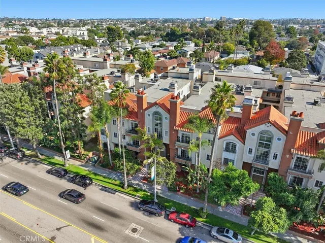 $445,000 | 7120 La Tijera Boulevard, Unit D101, Los Angeles, CA 90045