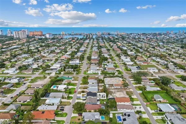 $2,300 | 717 95th Avenue North, Unit 1, Naples, FL 34108