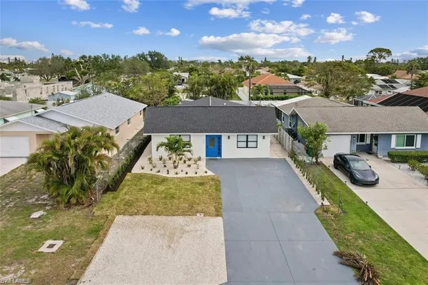 $2,300 | 717 95th Avenue North, Unit 1, Naples, FL 34108