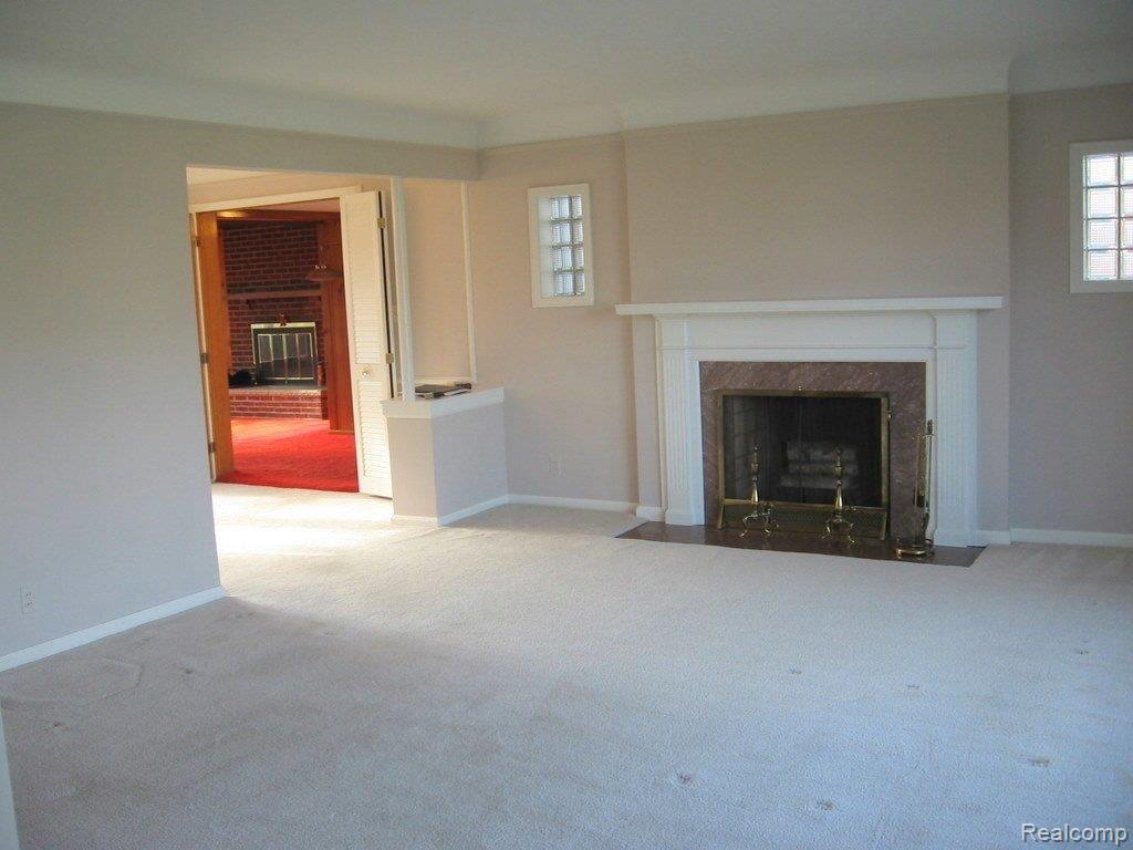 3951 Amherst Road Royal Oak, MI 48073 - Photo 3 of 24 2 fireplaces