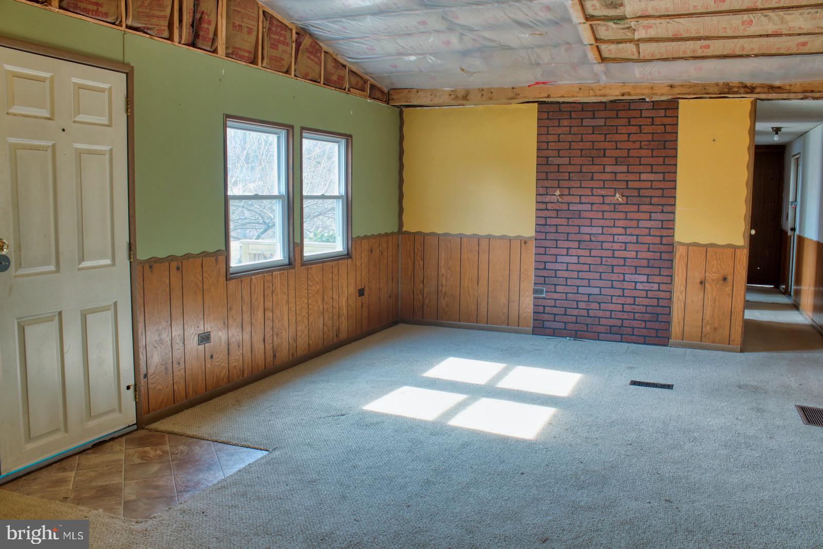 407 Holtzman Road Reinholds, PA 17569 - Photo 9 of 19 1352 sf