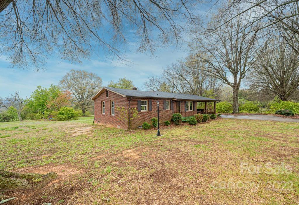 1941 Joe Campbell Road Newton, NC 28658 - Photo 33 of 44 Gallery Image 33