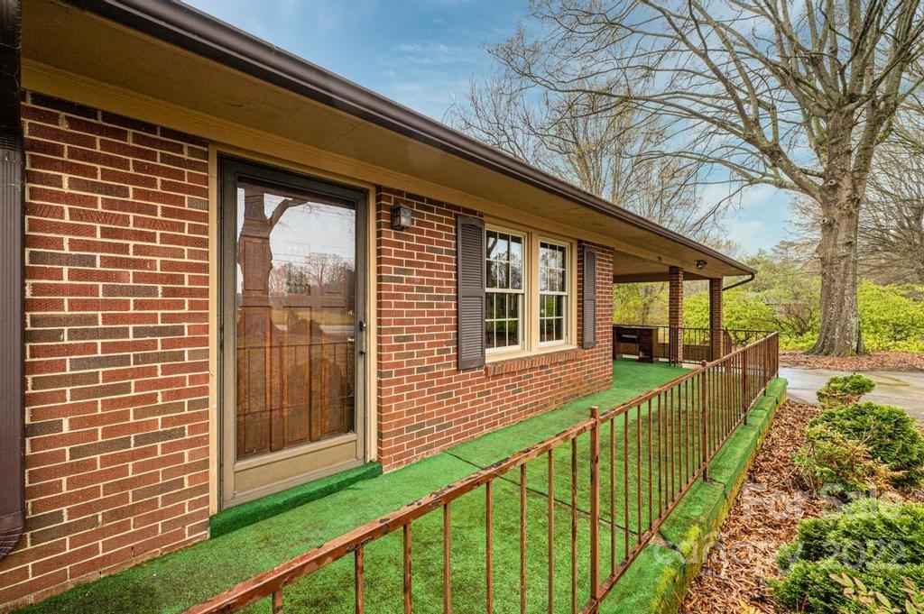 1941 Joe Campbell Road Newton, NC 28658 - Photo 4 of 44 Gallery Image 4