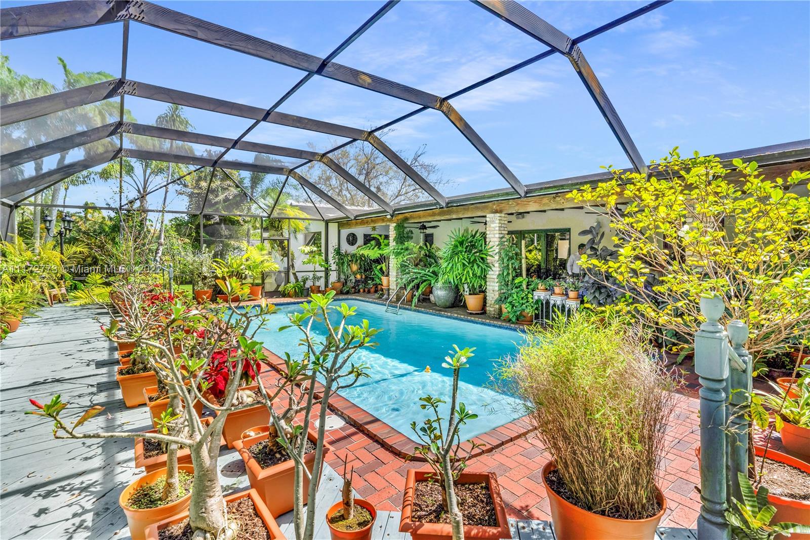 8695 Southwest 110th Street Miami, FL 33156 - Photo 37 of 54