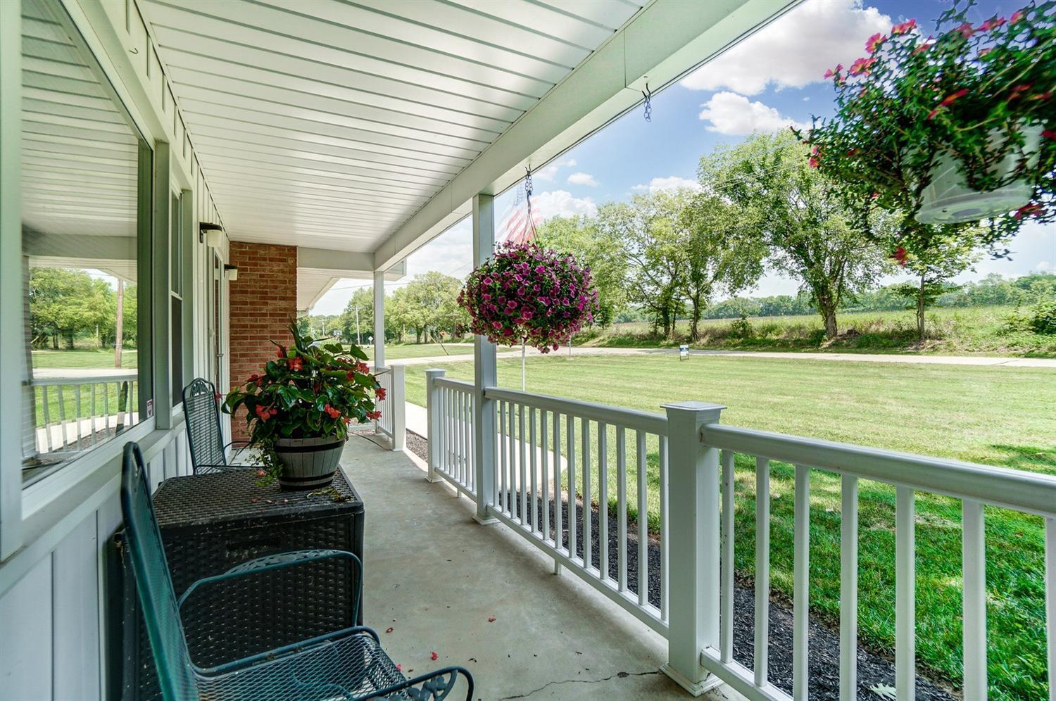 1875 Timberman Road Hamilton, OH 45013 - Photo 3 of 50