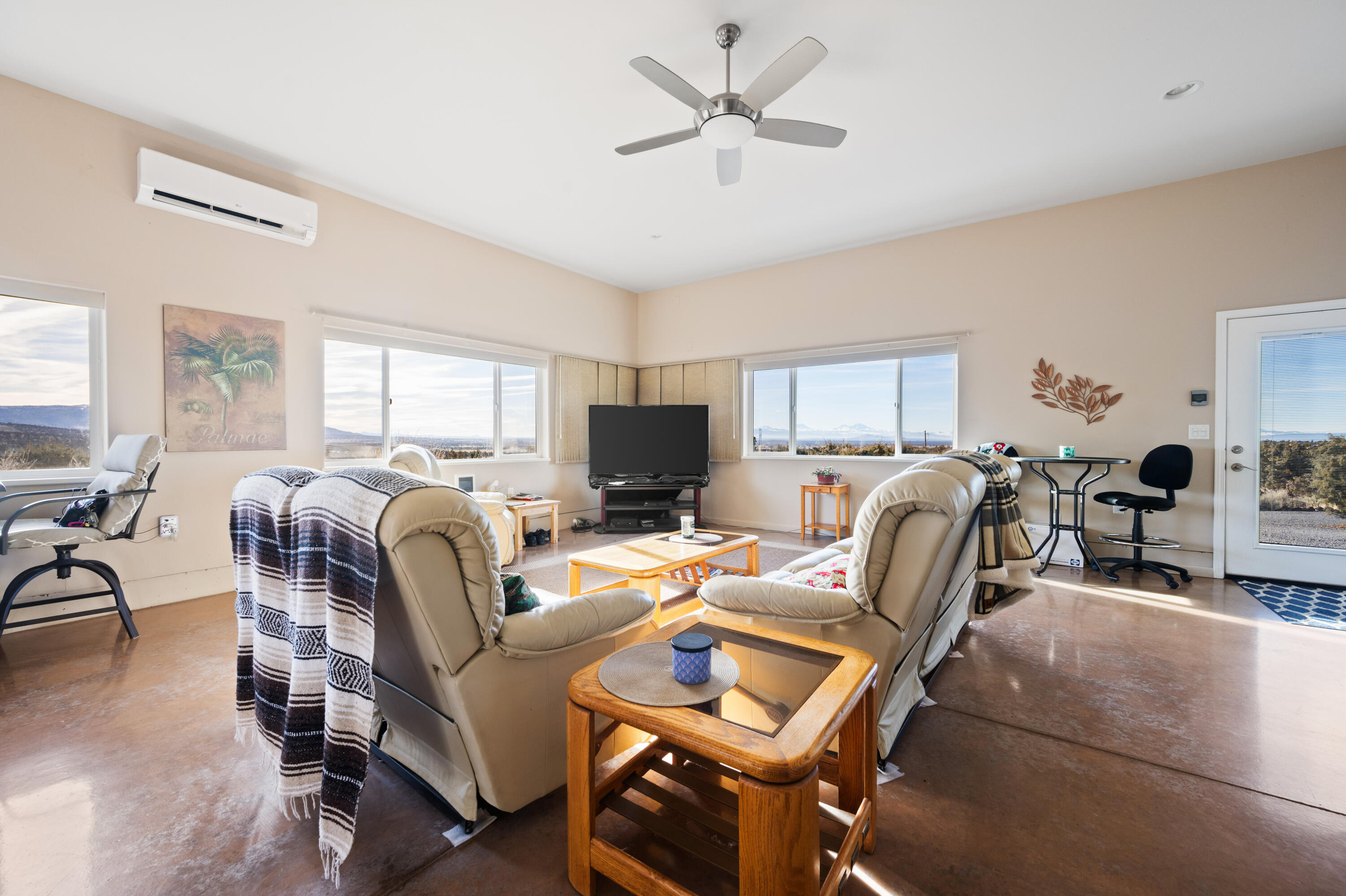 948 Big Sky Road Powell Butte, OR 97753 - Photo 11 of 66 948BigSkyRd-51