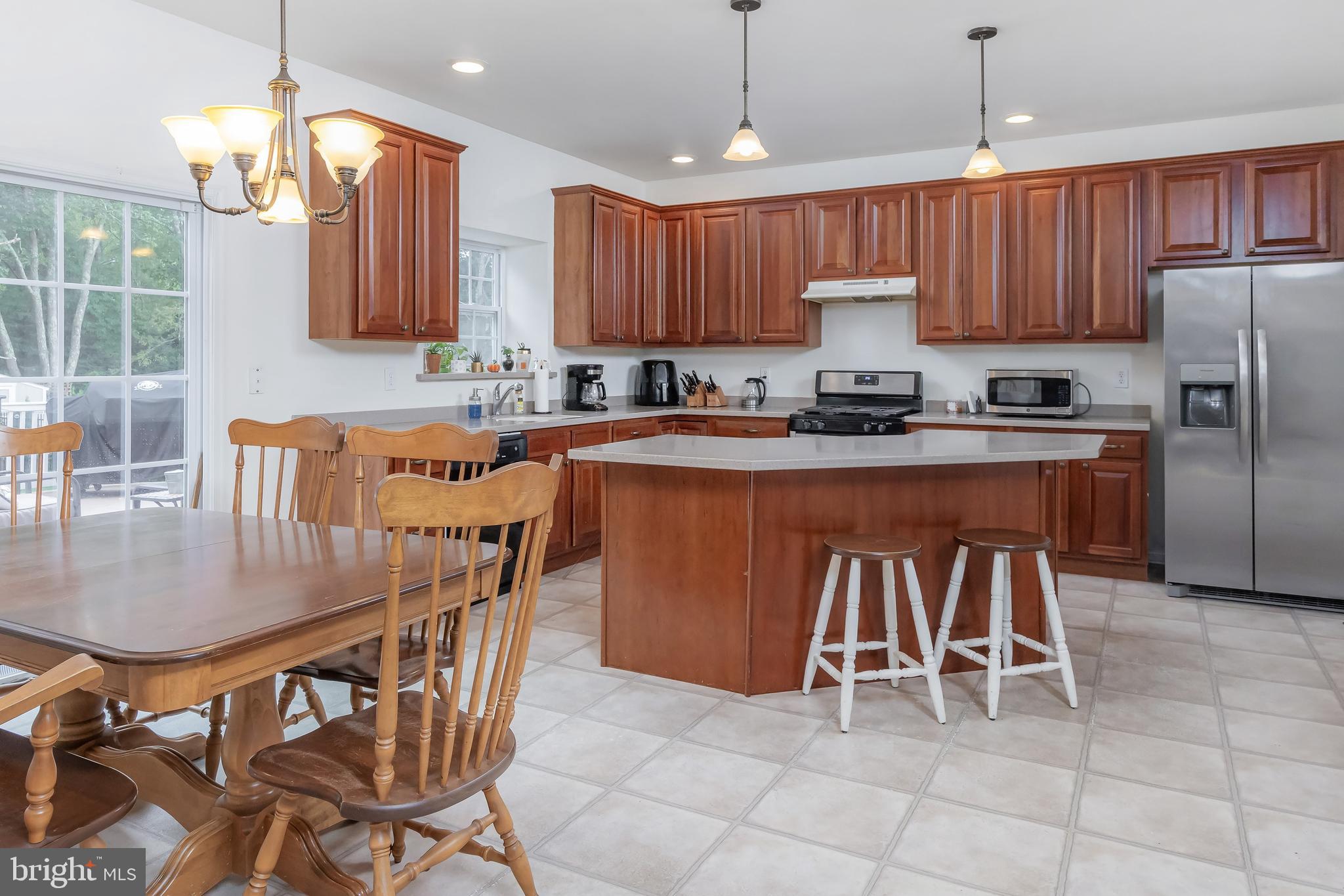 2015 Ridings Drive Williamstown, NJ 08094 - Photo 12 of 32 Eat in Kitchen
