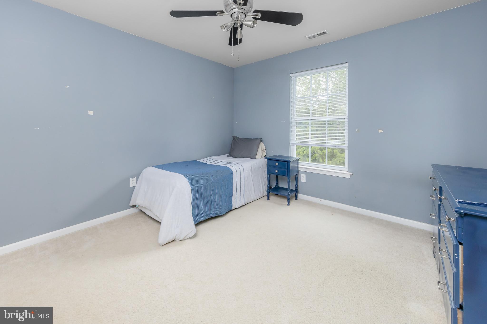 2015 Ridings Drive Williamstown, NJ 08094 - Photo 25 of 32 Bedroom