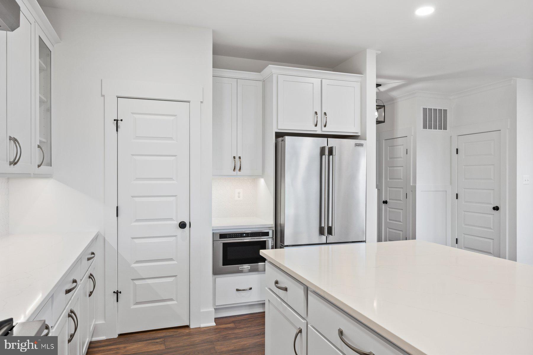 6720 Oakridge Road New Market, MD 21774 - Photo 13 of 41 Pantry and coffee nook.